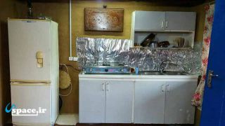 نمای آشپزخانه اقامتگاه ویلایی ترنگ طلا - چابکسر